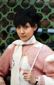 ​她是首位嫁给外国人的中国女星，一天提100次离婚，39年愣是没离