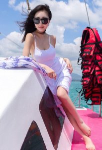 ​Yumi-尤美性感宅男女神时尚美艳图片