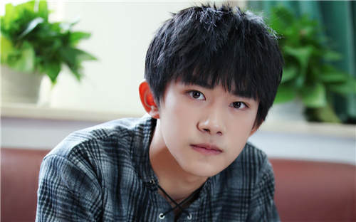 易烊千玺原名叫什么