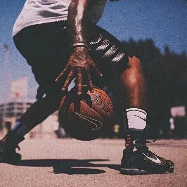 篮球是青春，热爱是本心，篮球头像篮球壁纸推荐