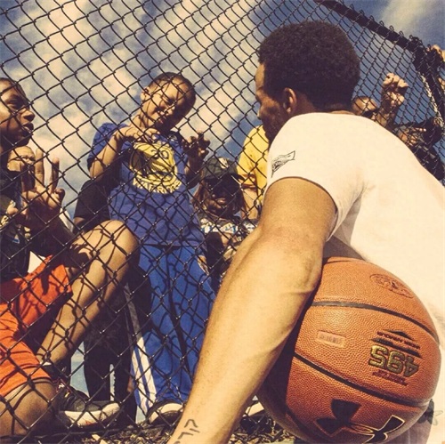 篮球是青春，热爱是本心，篮球头像篮球壁纸推荐