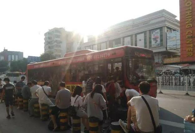 广州沙河市批发市场地址大全（每天数十万人来取货）(16)