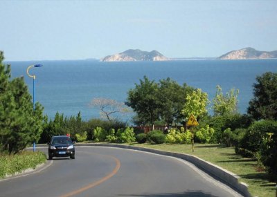 ​刚旅游完青岛市和大连市，实话实说，很多方面，差距确实挺大的