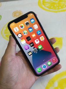 ​手机屏幕失灵乱跳乱点怎么解决（苹果手机屏幕失灵乱跳乱点怎么解决？）