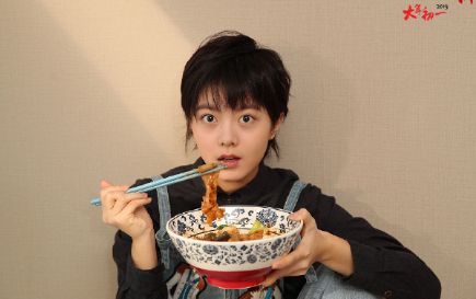 赵今麦家庭背景曝光父母是谁  资源这么好原来背后金主是她