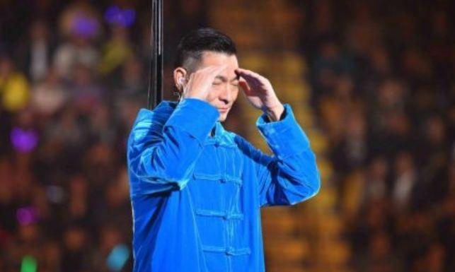 刘德华将以个人名义补偿歌迷，网友：能红一辈子，不是没有原因的