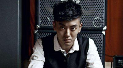 ​陈月末个人资料 星二代家庭背景起底与余少群撞脸了