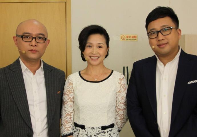 于正减肥暴瘦成皮包骨变化好大（于正一瘦皮就松）