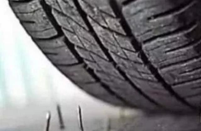 不接触小车磁铁也能让小车动起来（磁铁吸附大法避免）(2)