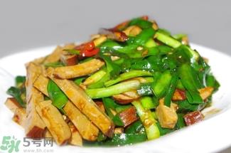 吃韭菜会口臭吗?吃韭菜口臭怎么办