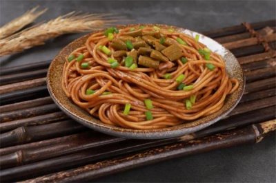 ​热干面吃多了会怎么样 热干面用什么温度的水煮