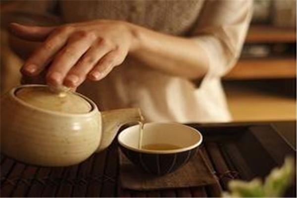 夏天喝茶能减肥吗 夏天喝茶能瘦身吗