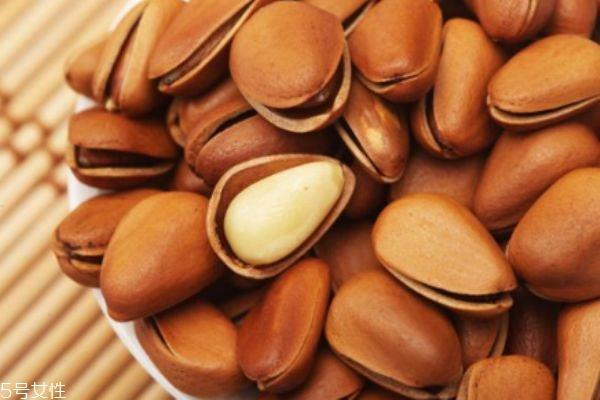 松子有什么营养价值呢 吃松子有什么好处呢