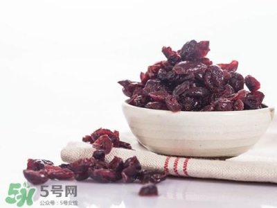 ​蔓越莓干怎么吃最好?蔓越莓干的功效与作用