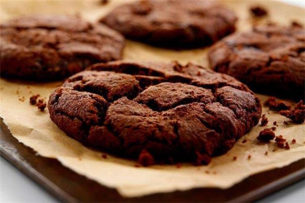 巧克力曲奇热量高吗 巧克力曲奇可以经常吃吗
