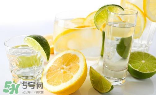 热柠檬水可以治感冒吗?热柠檬水能治感冒吗?