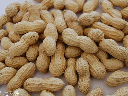 花生油是植物油吗 属于这个范畴