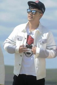 ​岁月是把杀猪刀！陈赫是上戏校草？录制节目被导演曝光年轻旧照