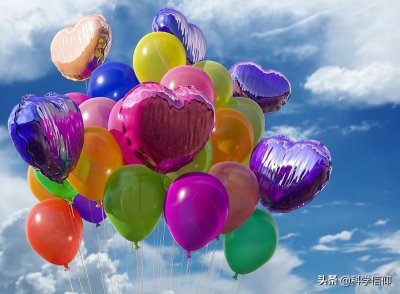 ​气球是什么材料做的(气球是氢气还是氦气)