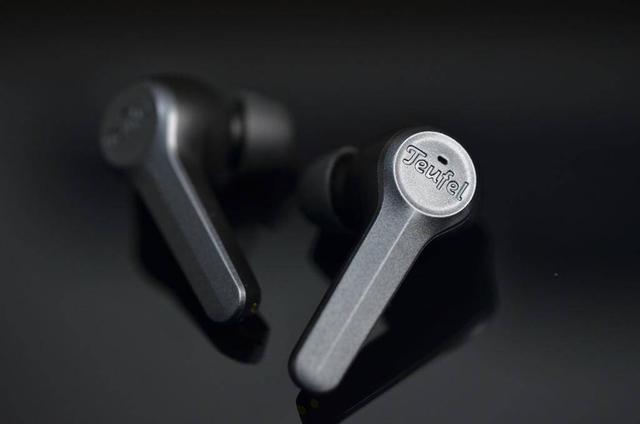 airpods2详细测评（Airpods2虽然好用但音质不给力）(3)