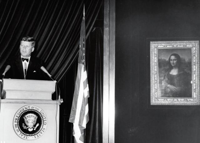 世界名画蒙娜丽莎的微笑简介（西方名画第一弹蒙娜丽莎）(5)