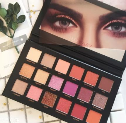 huda beauty沙漠盘色号试色