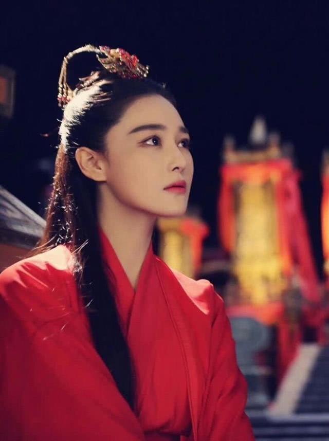 看到才貌双全张馨予的画作，都感叹她可以去当画家了