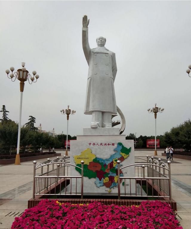 人际沟通的重要性，你认为与人沟通最重要的是什么？怎样才与周围人打成一片？图7