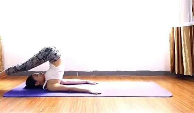 5个步骤完成肩倒立：学会几个关键技巧，倒立再也不难了！