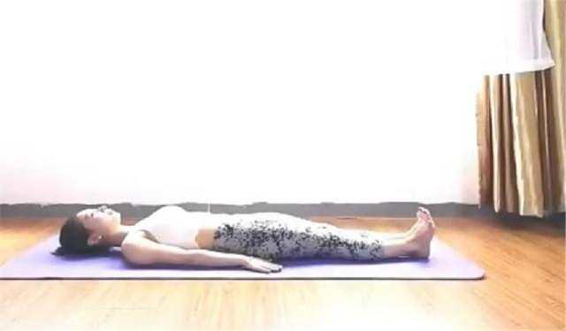 5个步骤完成肩倒立：学会几个关键技巧，倒立再也不难了！