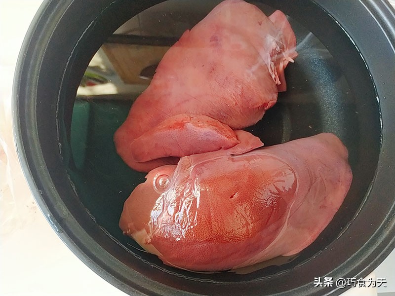 烀猪肝儿的做法（分享不黑不硬的猪肝做法）
