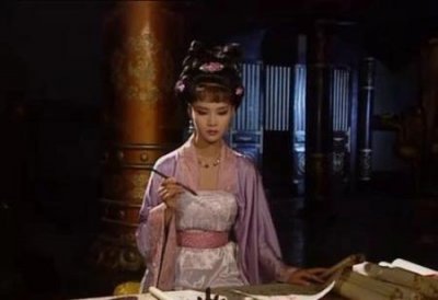 ​上官婉儿被称为什么(武则天身边的上官婉儿是什么官职)