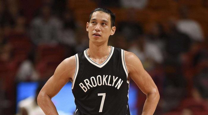 NBA球员的增高方法，乔丹因太矮被校队拒绝，林书豪狂长30厘米