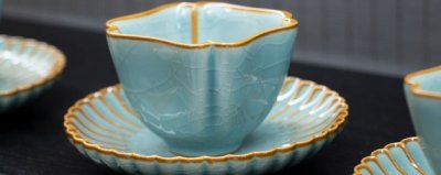 ​瓷器的青色来自什么物质