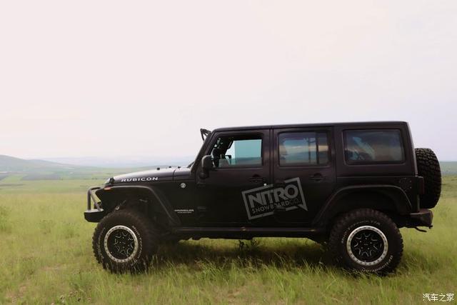 20款两门牧马人越野（硬汉才能驾驭大吉普）(7)