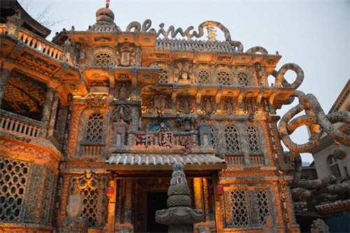 瓷房子由张连志亲自设计，被称为一座价值连城“中国古瓷博物馆”