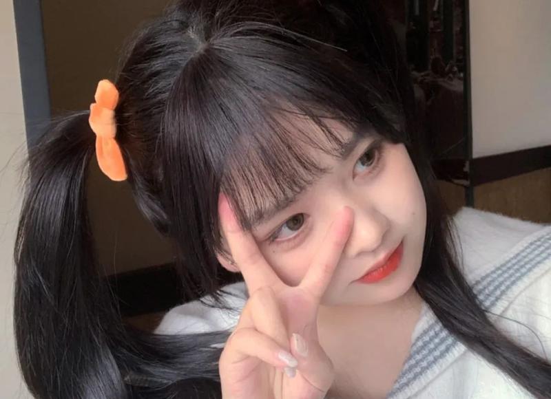 黑寡妇和绿巨人（就凭她和绿巨人耍暧昧）