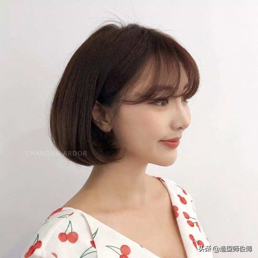 2020流行韩式短发c卷发型，高级感十足