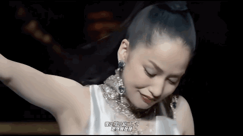 日本国宝级歌姬（失去听力10年的日本歌姬）(9)