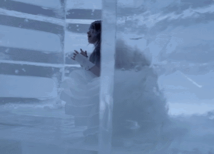 日本国宝级歌姬（失去听力10年的日本歌姬）(8)