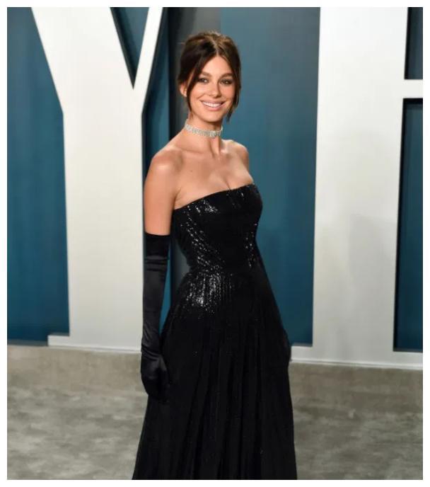 小李子真爱“第23号女友”终成正宫？盘点莱昂纳多的最全超模女友