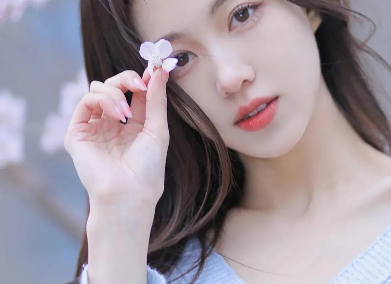 儿女长大没出息的，多半母亲身上这几个特征明显