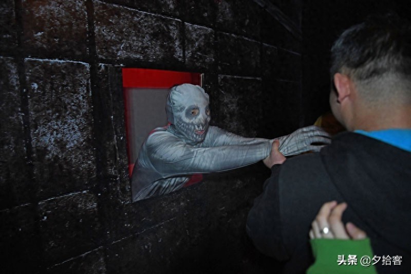 武汉欢乐谷万圣欢乐节 全新鬼屋令人心潮澎湃