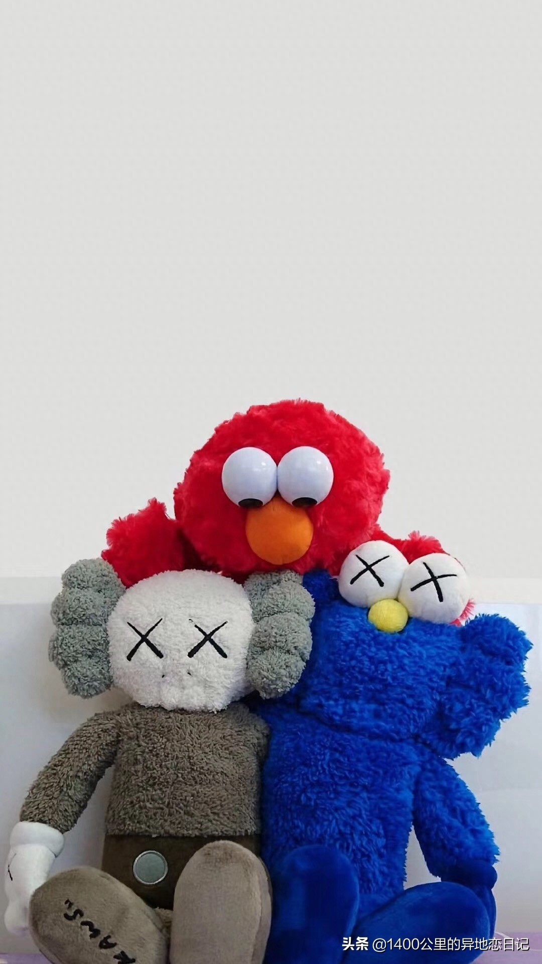 KAWS 来自街头的涂鸦艺术家 高清手机壁纸分享