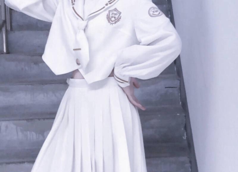  和女朋友吵架，她对我冷淡了怎么办