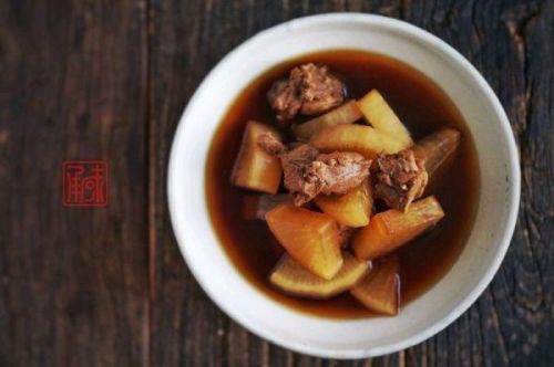 红烧牛肉的做法 最正宗的做法牛肉炖萝卜(红烧牛肉的做法 最正宗的做法一)-第1张图片-