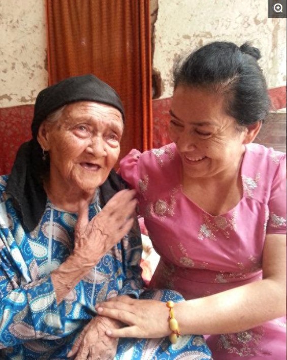 中国最长寿老人,生于光绪年间六世同堂,像个老小孩还爱唱情歌