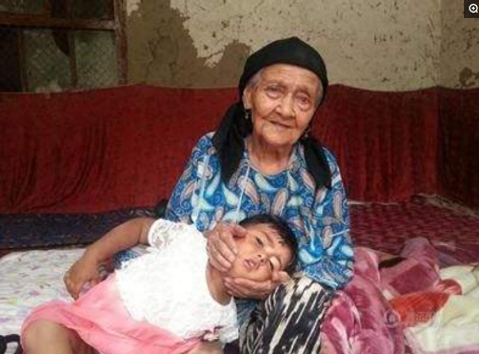 中国最长寿老人,生于光绪年间六世同堂,像个老小孩还爱唱情歌