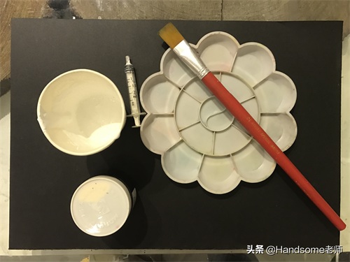 幼教之创意美术课程:沥粉画色彩构成——牙齿大街的新鲜事