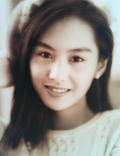 昔日的紫霞仙子朱茵，是否又勾起了你的青春记忆？